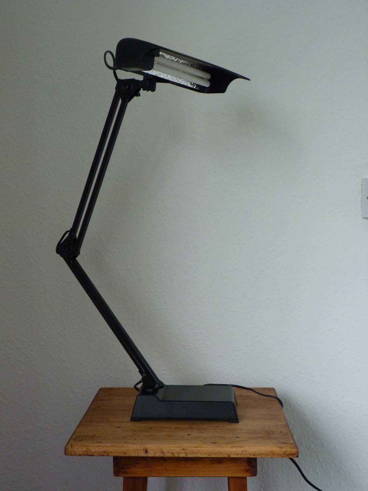 Stylish 1980s Lival Wing Anglepoise Style Lamp Anything In