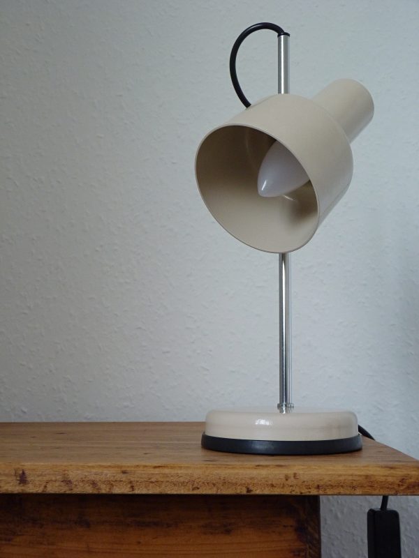 Cream/Beige Enamel Small Desk Lamp