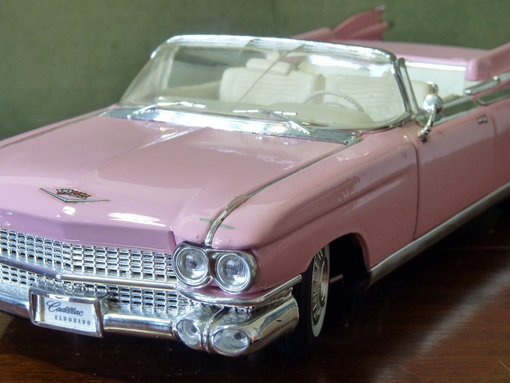 Cadillac Eldorado 1959 розовый