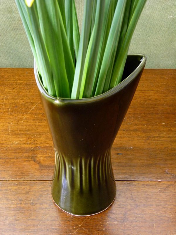 Dartmouth Pottery Tri-Form Dark Green Vase