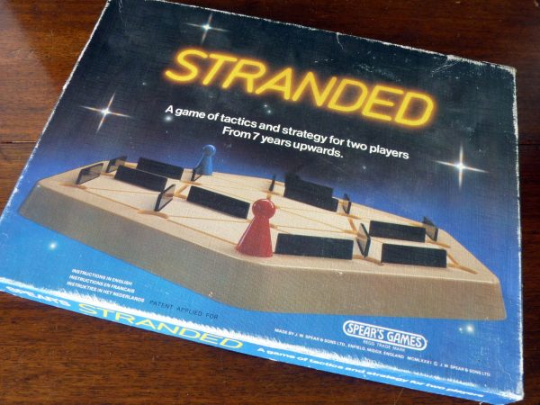 Spear's Games Stranded Board Game 1981Spear's Games Stranded Board Game 1981