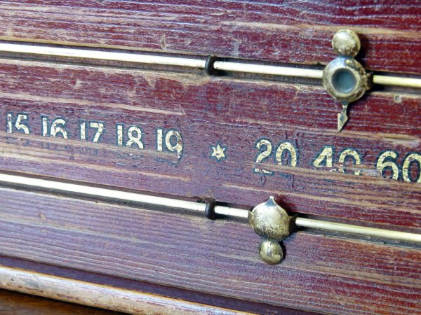 Vintage Wood Snooker Scoreboard