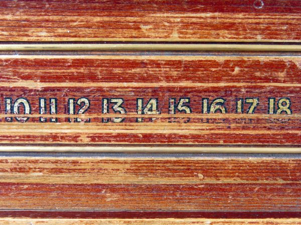 Vintage Wood Snooker Scoreboard