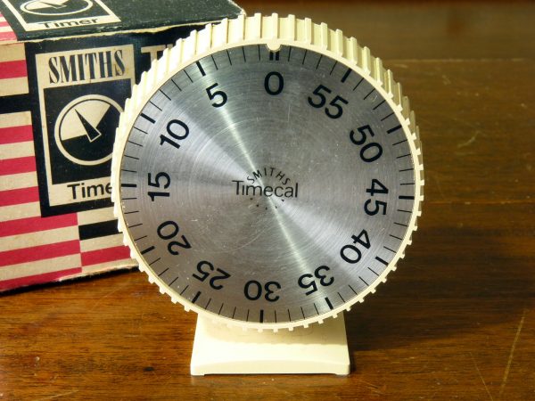 Vintage Cream and Chrome Smiths Timecal Kitchen Timer