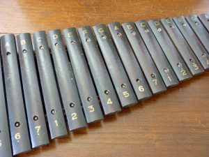 Vintage 17 bar Wood Xylophone and Beaters