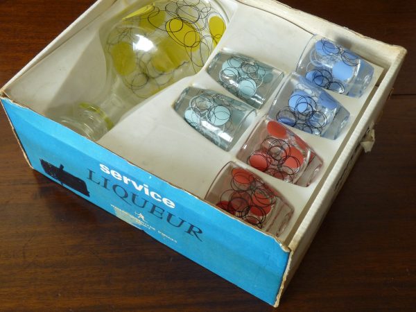 Verrerie Cristallerie D'Arques Funky Liqueur Glasses and Decanter Set