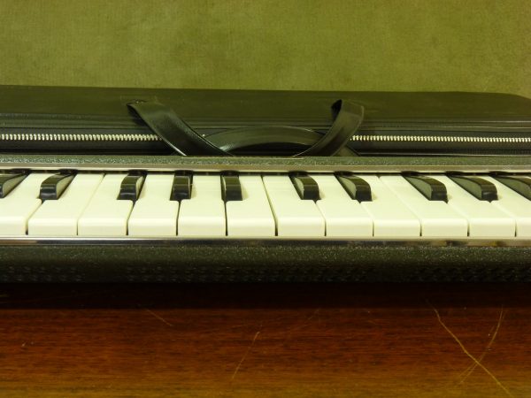 Vintage Tokai P36 Pianica In Case with Booklet