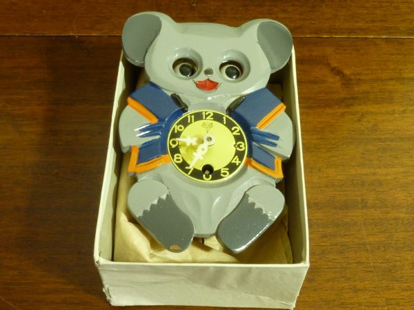 1960s Mi-Ken Baby Animal Clock with Moving Eyes Made in Japan
