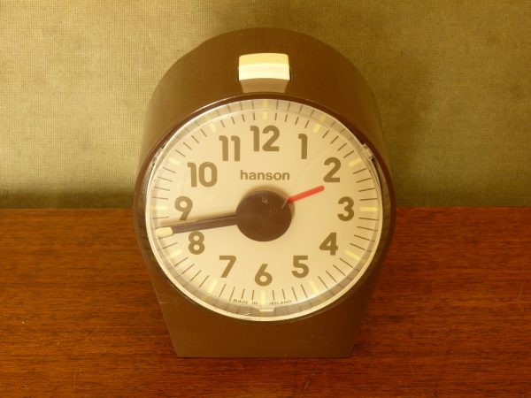 Vintage Hanson Chocolate Brown Plastic Desk Clock