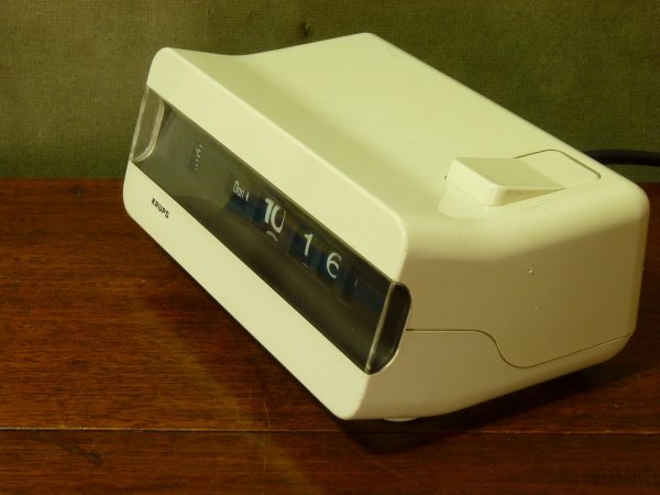 West German Krups Type 621 White Flip Clock with Day/Date Display
