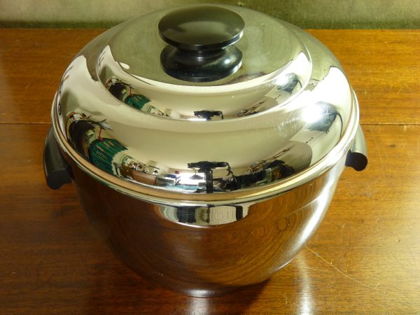 Vintage Thermos Chrome and Black Bakelite Ice Bucket Cooler No, 923