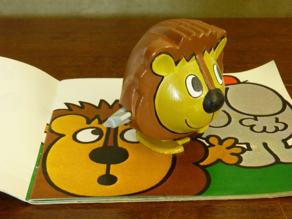 Vintage Roger Hargreaves' Timbuctoo "Roar" Wind Up Toy and Book (1978)