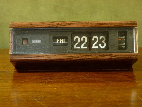 Vintage Copal Model 229 Flip Numbers & Day Alarm Clock Wood Grain Finish Tested 