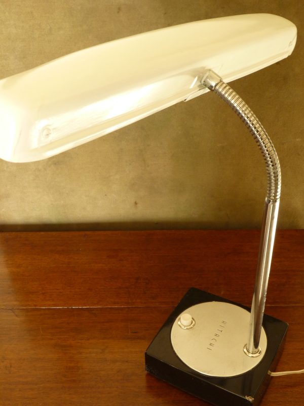 Vintage Hitachi Moon Light Model 506 Wing Style Desk Lamp (1966)