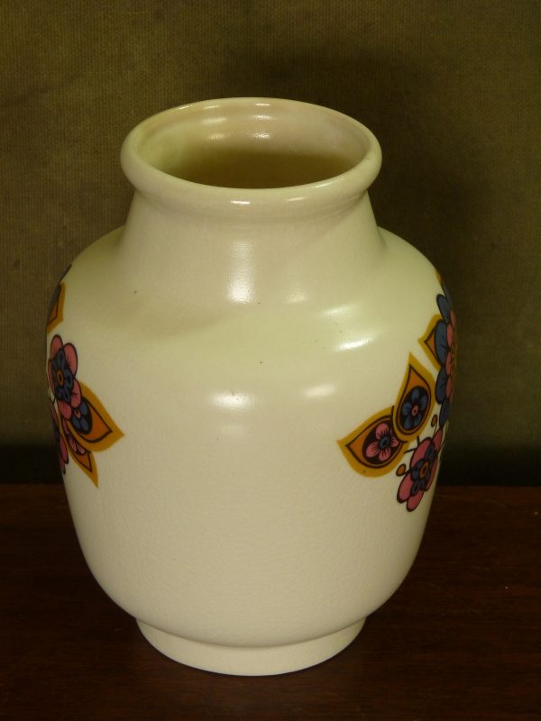 Vintage Sylvac Form 4625 White Vase With Flower Power Style Design