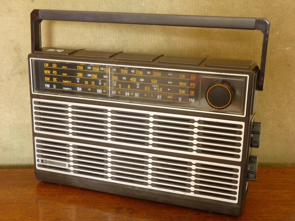 1970s Brown and Orange PYE 1570 Four Band Portable Transistor Radio
