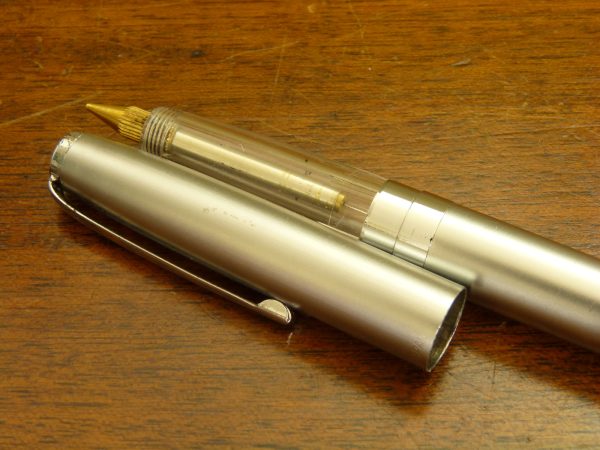 Vintage Japanese "Sunlight" pen with built-in battery powered light