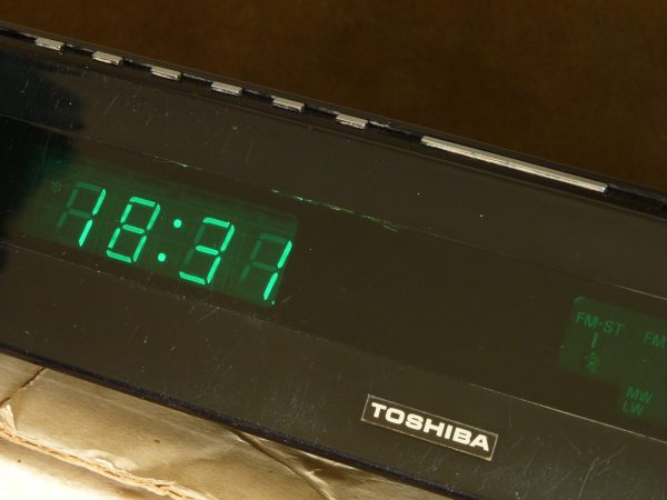 Vintage 1980 Toshiba CR-3000 Stereo Digital Clock Radio