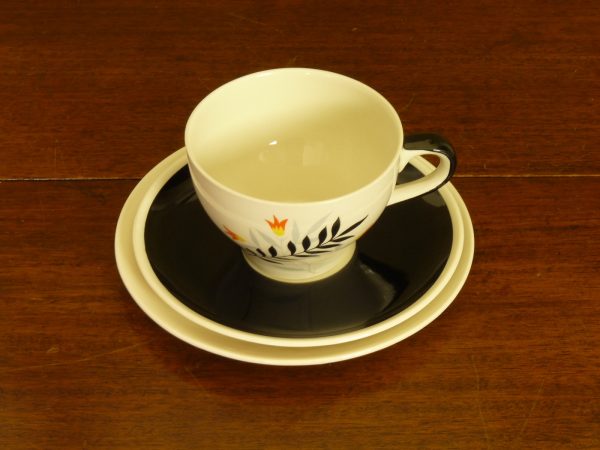 Stylish 1950s Wade "Woodmist" Trio of Cup, Saucer and Sideplate