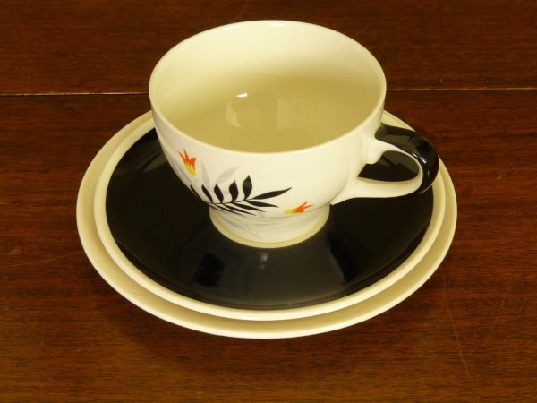 Stylish 1950s Wade "Woodmist" Trio of Cup, Saucer and Sideplate
