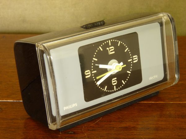 Philips HR 5284 Small Electric Alarm Clock Made in West Germany
