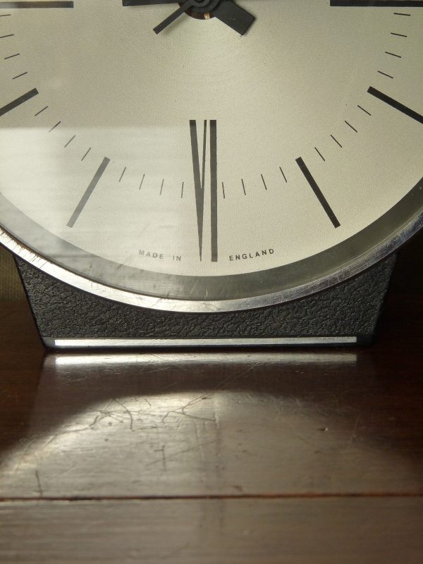 Handsome Vintage Stainless Steel and Black Metamec Battery Quartz Clock