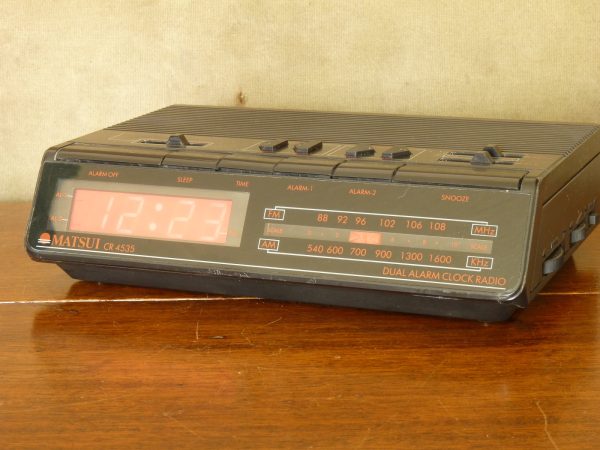 1980s Black and Red Matsui CR4535 Digital Alarm Clock Radio